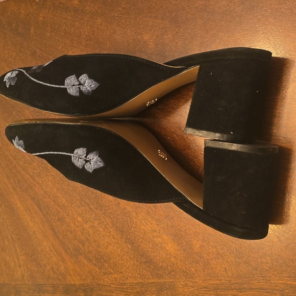 Nanette Lepore Peggy Leather Suede Floral Embroidered Butterfly Mule Heels 8 - Picture 4 of 6